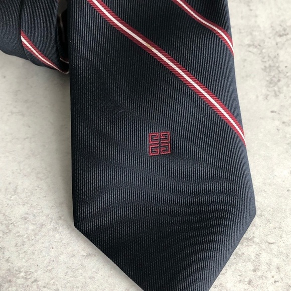 Givenchy Gentlemen Paris Mens Tie Navy Blue Red And White Stripe - Picture 6 of 13